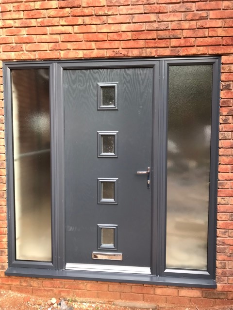 anthracite-grey-and-aluminium-bi-Fold-Doors